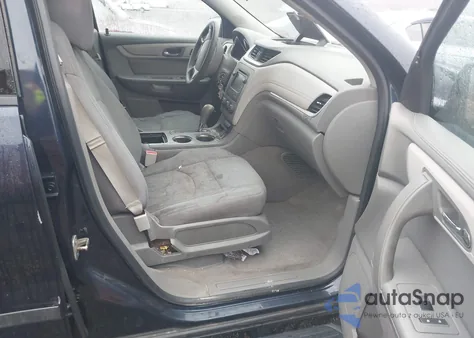 2016 Chevrolet Traverse Ls из США, поврежденный, VIN 1GNKRFKD7GJ150412